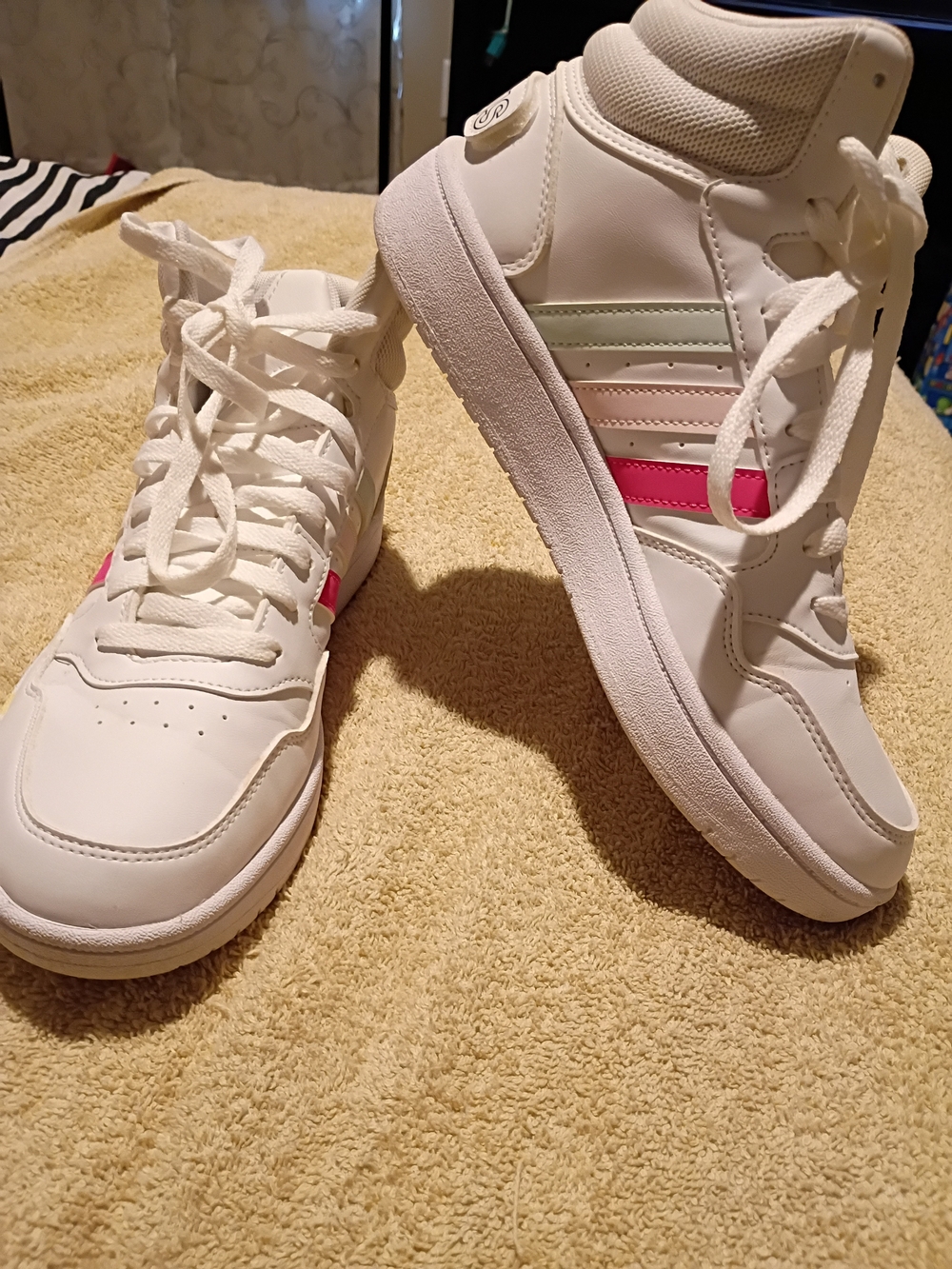 Adidas Womens Hoops 3.0 Mid Classic World Friendship Day Cloud White Size 7.5